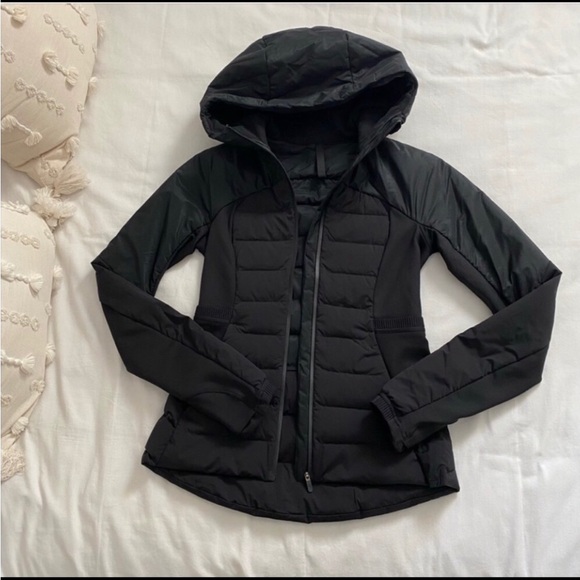 lululemon athletica
Down For It All Jacket. Size 4. Run small - Picture 2 of 8